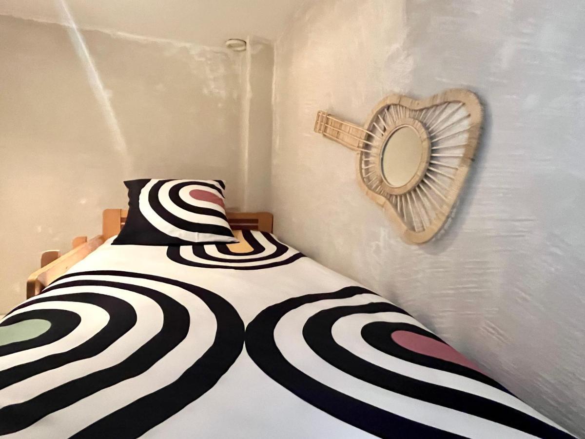 Private Garden In Center Of Saint Tropez Apartment Bagian luar foto